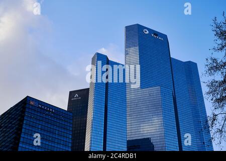 HAUPTSITZ, Wolkenkratzer und Bürogebäude im Geschäftsviertel La Defense, Paris Stockfoto