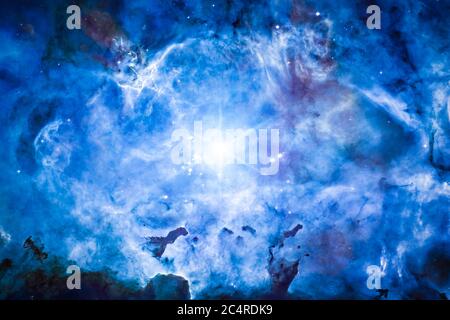 Nebel und Galaxien im Universum. Abstrakter Raum Hintergrund. Supernova-Stern im tiefen Kosmos. Magischer blauer Nebel im Weltraum für Tapeten. Element Stockfoto