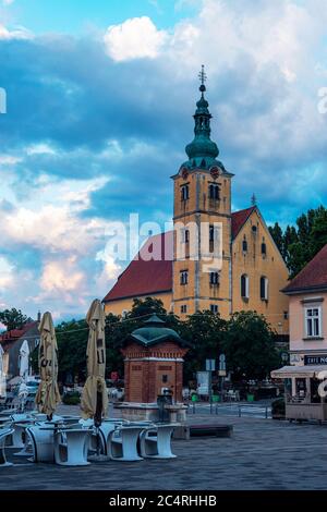 Samobor / Kroatien - 15. Juni 2020: Zentrum der alten schönen Stadt Stockfoto