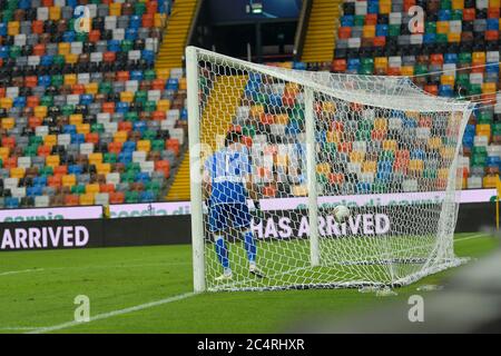 Udine, Italien. 28. Juni 2020. udine, Italien, Dacia Arena Stadion, 28. Juni 2020, Tor von Atalanta BC während - Kredit: LM/Alessio Marini Kredit: Alessio Marini/LPS/ZUMA Wire/Alamy Live News Stockfoto