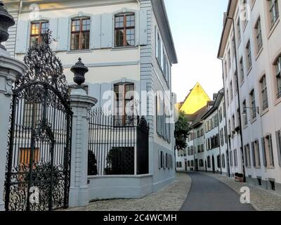 Nahaufnahme von Gebäuden in Basel, Schweiz Stockfoto