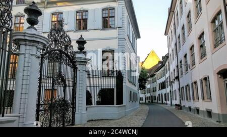 Nahaufnahme von Gebäuden in Basel, Schweiz Stockfoto