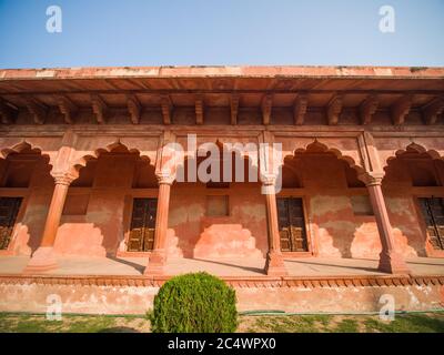 Agra, Indien - 12. Dezember 2019: Lesser Swing legendärer Taj Mahah in Indien. Stockfoto