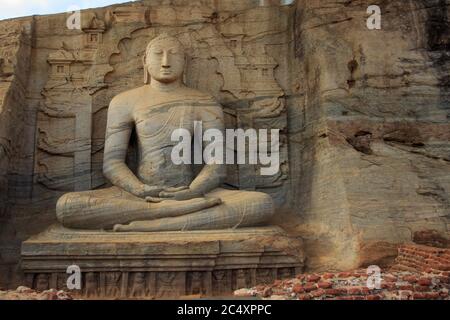 Die Alte Stadt Polonnaruwa. Gal Vihara, auch bekannt als Gal Viharaya und ursprünglich als Uttararama, Felstempel in der antiken Stadt Polonnaruwa, Sr Stockfoto