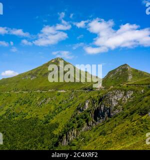 Pas de Peyrol und Puy Mary, regionaler Naturpark Vulkane, Cantal, Auvergne-Rhone-Alpes, Frankreich Stockfoto