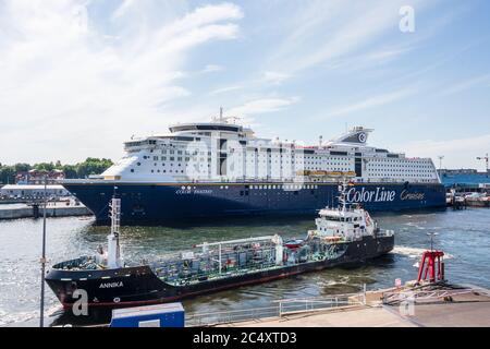 Kiel, Norwegerfähre der Color Line die Color Fantasy in Kiel am Norwegen Kai nach ca. 3 Monate Corona-Pause Stockfoto