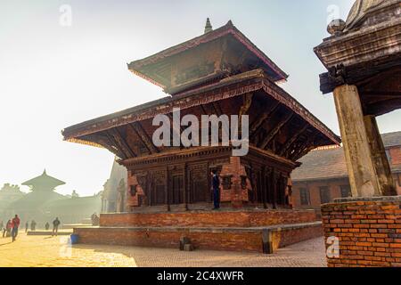 Kathmandu, Nepal - CIRCA 2020:Nepal Kathmandu Royal Patan Palace Complex in Patan Durbar Square berühmte Touristenattraktion. Bhaktapur ist UNESCO W Stockfoto