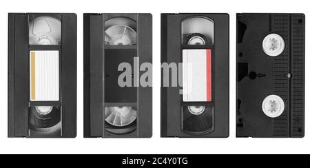 Videoband zum Ansehen von Filmen. Videokassette auf weißem Hintergrund isoliert. Beschneidungspfad enthalten Stockfoto