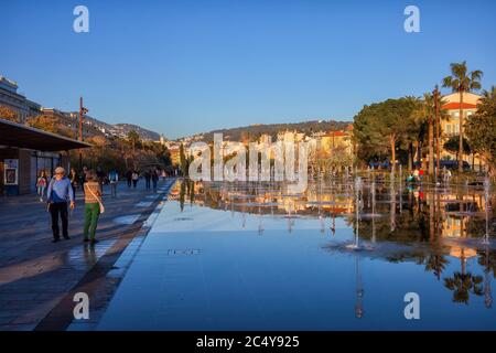 Promenade du Paillon in der Stadt Nizza in Frankreich. Stockfoto