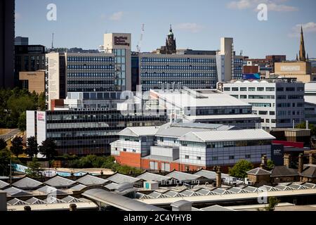 SKYLINE VON SHEFFIELD South Yorkshire im Stadtzentrum mit Campus der Sheffield Hallam University Stockfoto