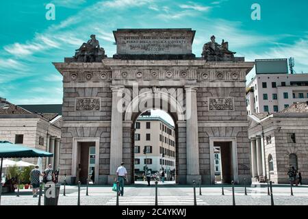 Mailand Italien 06.29.2020: Garibaldi Tor, Porta Garibaldi in Mailand Stockfoto