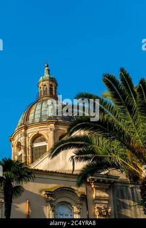 Die Kathedrale von San Giovanni Battista in der Oberstadt Ragusa, auf der Insel Sizilien in Italien. Stockfoto