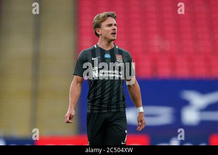 London, Großbritannien. Juni 2020. Sam Hoskins von Northampton Town während des Sky Bet League 2 PLAY-OFF Finales Spiel zwischen Exeter City und Northampton Town im Wembley Stadium, London, England am 29. Juni 2020. Foto von Andy Rowland. Kredit: Prime Media Images/Alamy Live Nachrichten Stockfoto