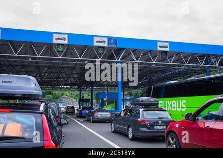 Gruskovje/Macelj Grenzübergang - Slowenien - Kroatien, SLO-HR, Bus Flixbus, am 20. Juni 2020. (CTK Photo/Libor Sojka) Stockfoto