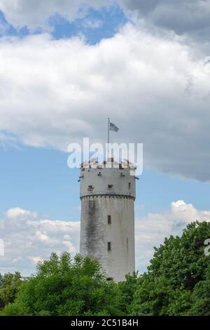 Ravensburg, BW - 21. Juni 2020: Blick auf den historischen Mehlsack-Turm in Ravensburg Stockfoto