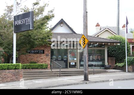 Forsyth Real Estate Büro in 236 Penshurst St, Willougby an Sydneys Nordufer. Stockfoto