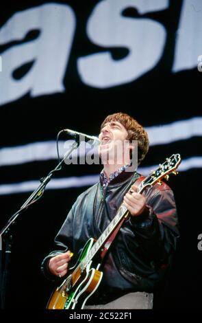 Oasis live am Loch Lomond 3. Aug 1996: Noel Gallagher Stockfoto