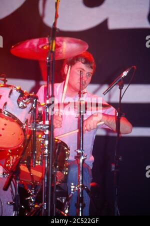 Oasis live am Loch Lomond 3. Aug 1996: Alan White Stockfoto