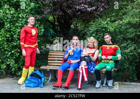 Superhelden, Cosplay beim Christopher Street Day in Berlin Stockfoto