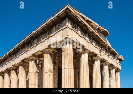 Athen, Attika / Griechenland - 2018/04/02: Antiker Tempel des Hephaistus, Hephaisteion, in Athener Agora archäologischen Bereich Stockfoto