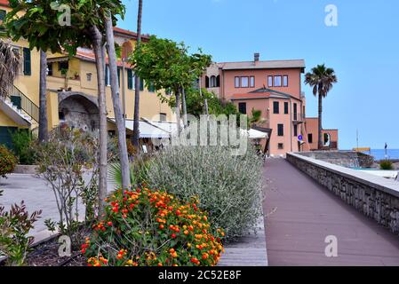 Seepromenade von Imperia porto Maurizio Italien Stockfoto