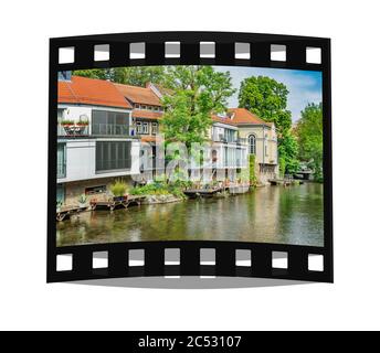 Blick über die Gera zu Wohngebäuden und der kleinen Synagoge, Erfurt, Landeshauptstadt Thüringens, Deutschland, Europa Stockfoto
