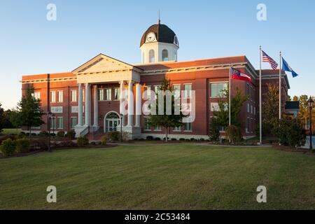 Snellville City Hall und Courthouse in Snellville, Georgia, direkt außerhalb von Atlanta. (USA) Stockfoto