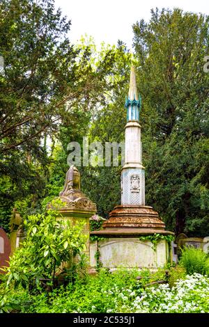 Highgate Cemetery West, London, Großbritannien Stockfoto