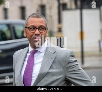 London, Großbritannien. Juni 2020. James Cleverly MP Unterstaatssekretär für den Austritt aus der Europäischen Union und ehemaliger Co-Vorsitzender der Konservativen Partei kommt im Unterhaus Kredit: Ian Davidson/Alamy Live News Stockfoto