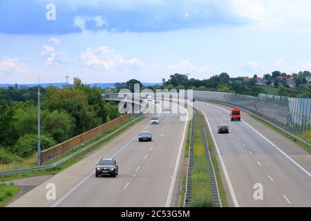 Juni 28 2020 Dresden, Deutschland: Autobahn A17 von Dresden nach Prag Stockfoto