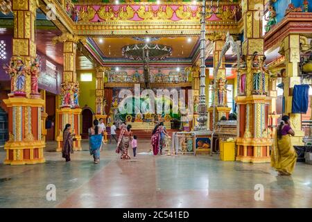 Halle im Sri Muthumariamman Tempel, Sri Lanka Stockfoto