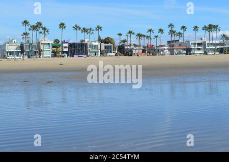 Venice Beach, Kalifornien, bekannt für seinen unkonventionellen Geist, ist Venice eine lebhafte Strandstadt mit gehobenen Handels- und Wohntaschen. Freimütig Stockfoto