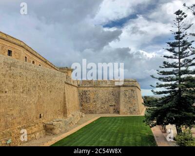 Mauer um die Altstadt von Mdina in Malta Stockfoto