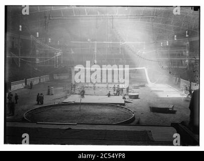 Innenraum der Madison Square Garden, New York City, Vorbereitung für Circus Woche Stockfoto