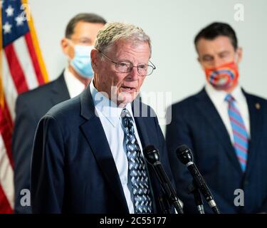 Washington, DC, USA. Juni 2020. 30. Juni 2020 - Washington, DC, Vereinigte Staaten: US-Senator ROGER WICKER (R-MS) spricht auf einer Pressekonferenz des republikanischen Senats. Quelle: Michael Brochstein/ZUMA Wire/Alamy Live News Stockfoto