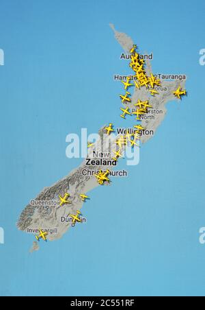 Flugverkehr in Neuseeland im Internet mit Flightradar 24 Website von Svenska Resenätverket ab ( 01. juli 2020, Morgen ) Stockfoto