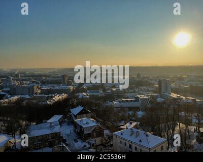 Sonnenuntergang über Kaunas Stockfoto