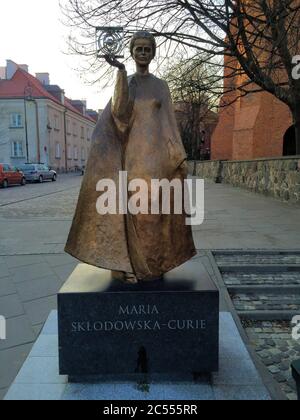 Statue von Marie Curie im Zentrum von Warschau Stockfoto