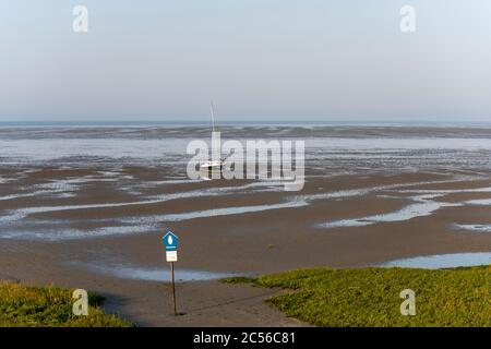 Deutschland, Niedersachsen, Ostfriesland, Juist, Ebbe auf der Südseite, Watende Seite der Insel. Stockfoto