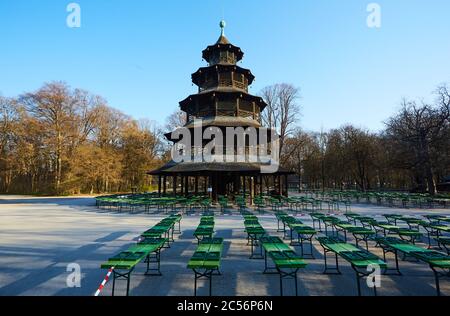 Deutschland, München, englischer Garten, Chinesischer Turm, geschlossener Biergarten Stockfoto