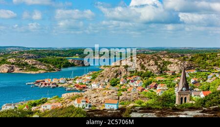 Stadtansicht von Fjällbacka, Västergötland, Schweden Stockfoto