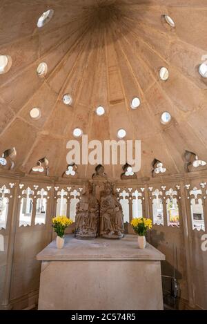 Deutschland, Sachsen-Anhalt, Magdeburg: Die Grabeskapelle mit Königin Editha und Kaiser Otto im Magdeburger Dom. Stockfoto