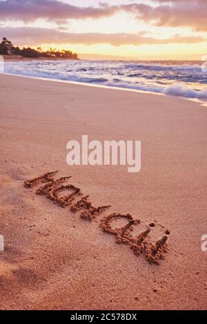 Inschrift am Strand, Sunset Beach auf Oahu, Nordküste, Hawaiianische Insel Oahu, Oahu, Hawaii, Aloha State, USA Stockfoto