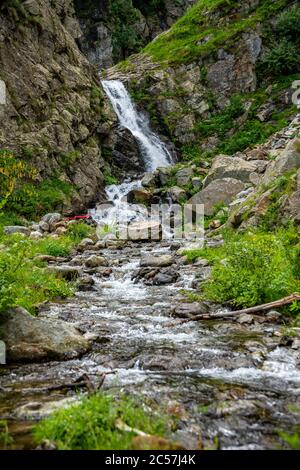 Lago della Rovina Wasserfall - See in den italienischen Alpen Entracque im Sommer 2020 Stockfoto