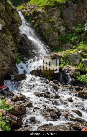 Lago della Rovina Wasserfall - See in den italienischen Alpen Entracque im Sommer 2020 Stockfoto