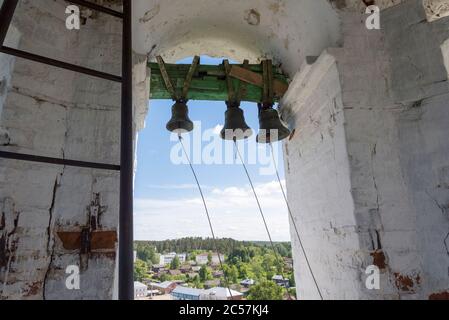 Kirche in Sudislavl, Blick vom Glockenturm. Konzept von Tourismus und Reisen. Stockfoto