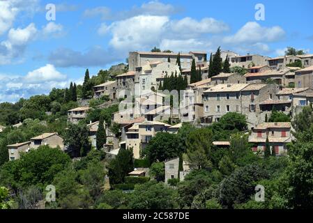 Blick auf das Dorf Lurs in der Alpes-de-Haute-Provence Provence Frankreich Stockfoto