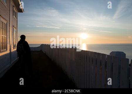 Blick auf den frühesten Sonnenaufgang in Kanada von Cape Spear National Historic Site, Newfondland. Stockfoto