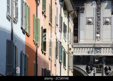 Loggia ist ein Renaissance-Palast auf dem Loggia-Platz im Zentrum von Brescia. Stockfoto