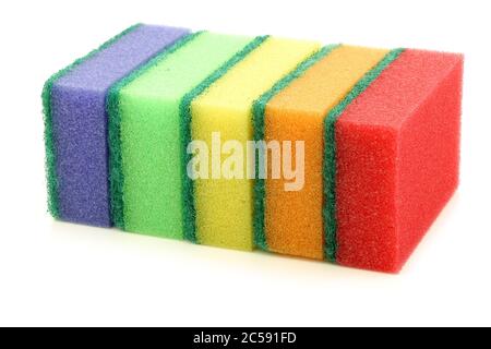 Bunte Schleifkissen auf weißem Hintergrund Stockfoto